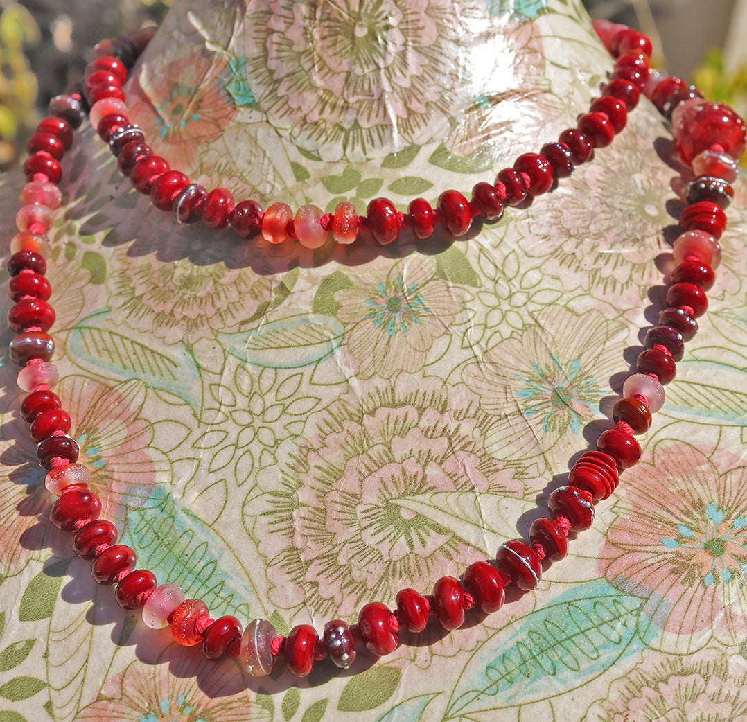 CALIENTE Knotted Art Glass Necklace